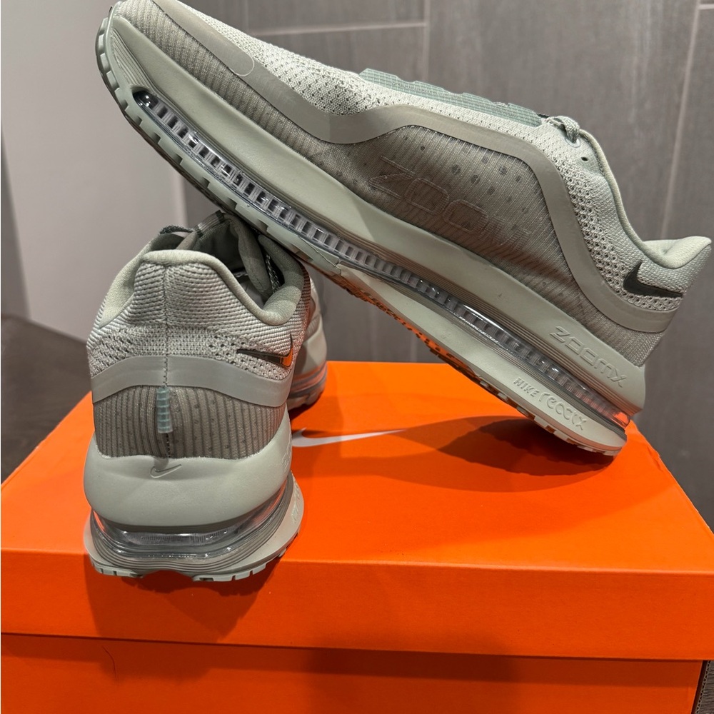 Men’s Nike Pegasus Premium - Picture 2 of 5